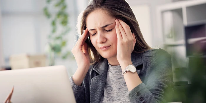 میگرن چیست و چه علائمی دارد ؟